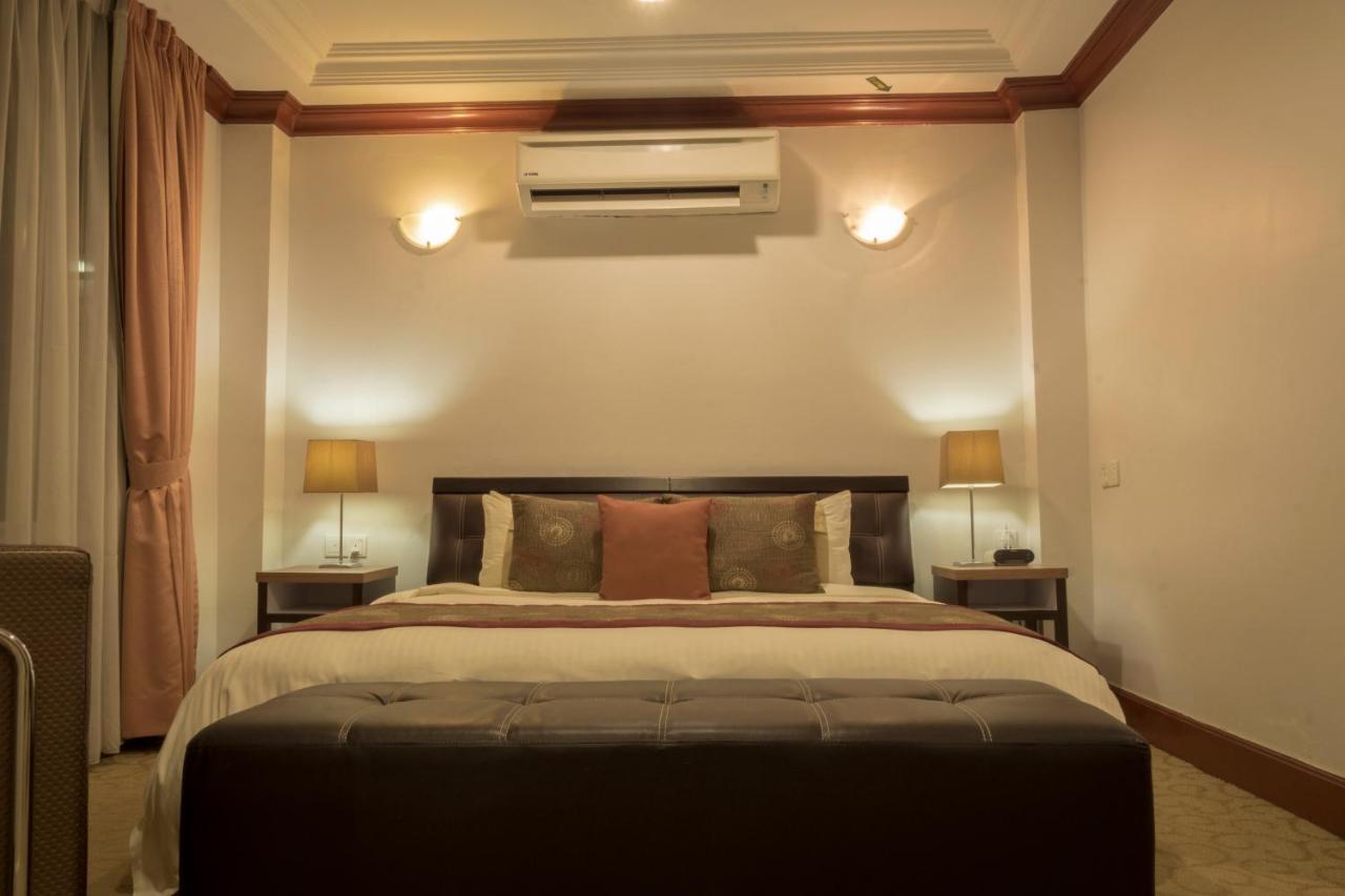 The Regency Scholar'S Inn Kuala Lumpur Buitenkant foto